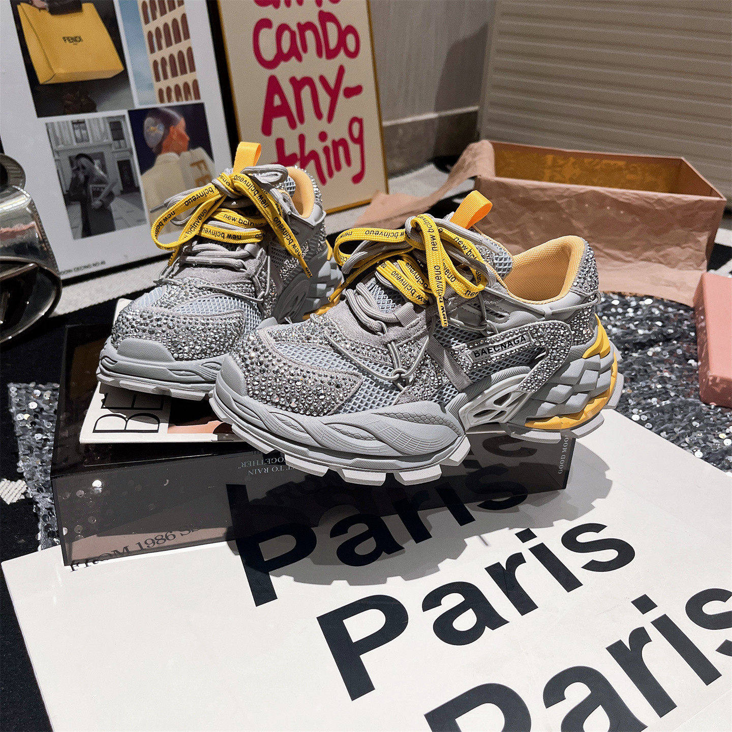 2026年新款水钻满钻绑带厚底松糕老爹鞋运动鞋小个子增高百搭女鞋