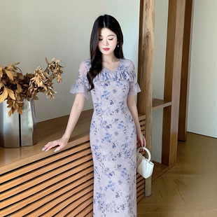 有里布法式绝美短袖连衣裙2026气质碎花新款夏季度假收腰修身长裙