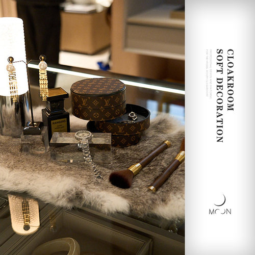 MOON慕空间样板房衣帽间女士梳妆台摆件全屋定制展厅售楼处装饰品