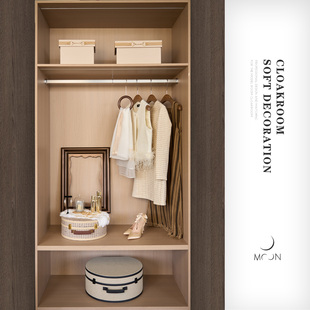 MOON慕空间样板房衣帽间女士衣柜摆件马甲丝巾连衣裙软装 饰品陈列