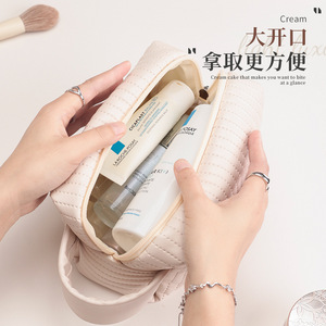时尚蛋糕化妆包ins风护