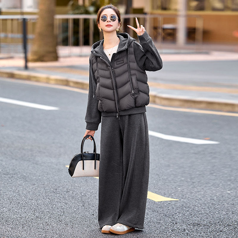 棉马甲加绒卫衣卫裤三件套休闲套装女装冬季2026新款今年流行爆款