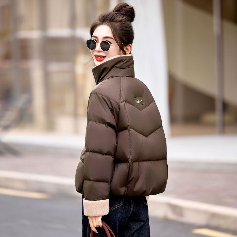 90白鸭绒独特漂亮短款羽绒服