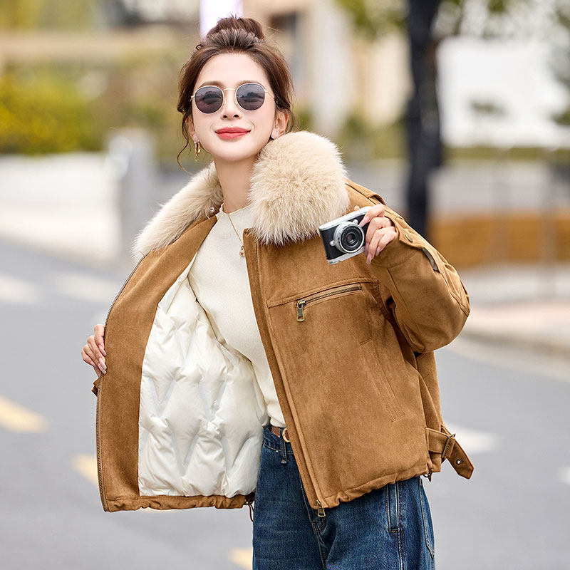 2025新款狐狸领麂皮绒女羽绒服
