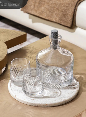 现代风格玻璃酒具圆形大理石托盘