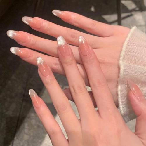 裸粉渐变白穿戴猫眼高级显白极光新款美甲可拆卸指甲贴片甲片成品