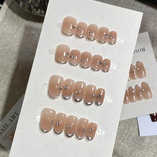 奥勉 茶冻纯手工穿戴甲美拉德短款温柔系列四季秋冬款显白美甲