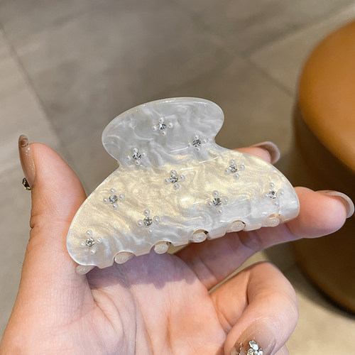 白色繁星少女半扎发抓夹优雅