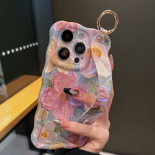 适用苹果iPhone15系列新款手机壳14pro/13pro女复古ins扭扭边绿底油画花腕带支架12/13/14高级透气网红保护套