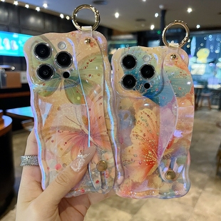 适用苹果系列iPhone16新款手机壳15pro14promax时尚侧面蓝粉蝴蝶13pro16promax精孔腕带支架扭扭边防摔保护套