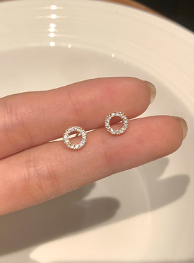 DoRa｜小众设计感圆圈耳钉2024年新款爆款高级感耳环气质耳饰女