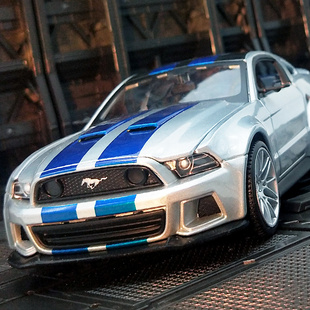 高档车内饰品汽车摆件礼物车载仪表台中控台模型装 饰礼物男生最爱