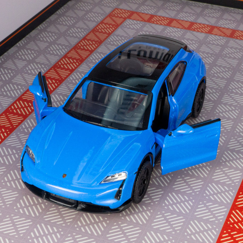 车载车内装饰品汽车摆件创意车上中控台高级感汽车模型礼物送人