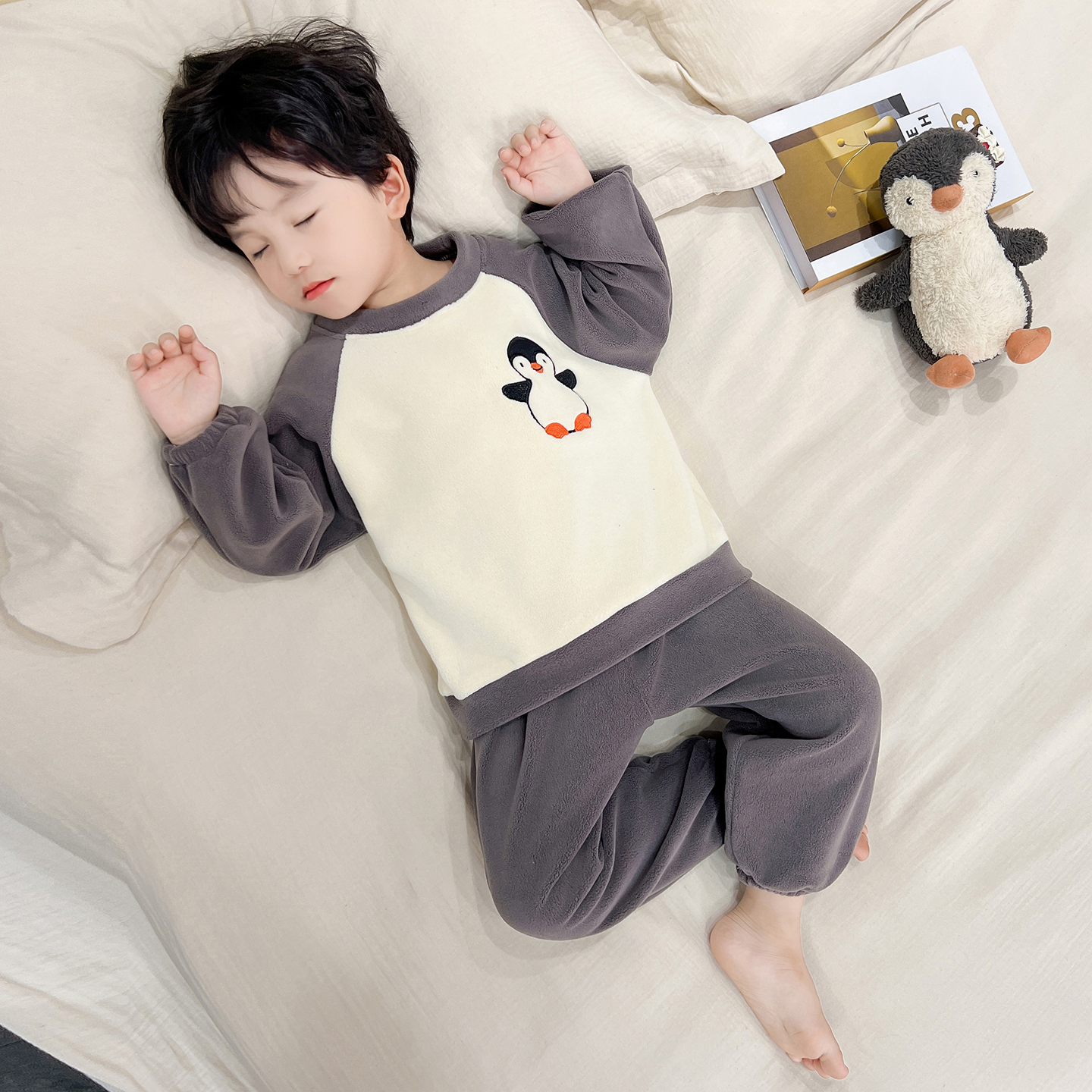 儿童奥粒绒睡衣套装保暖