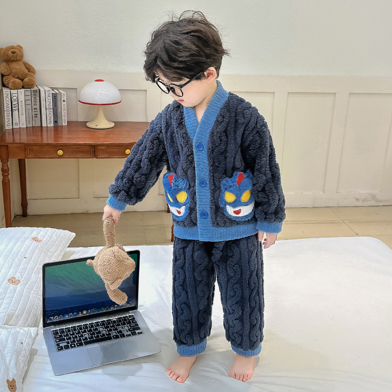 男孩家居服保暖宝宝珊瑚绒套装