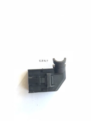 汽车连接器1534093-1泰科