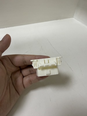 泰科179631-1汽车线束连接器