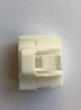 MG611809KET611809汽车线束连接器护套胶壳接插件现货