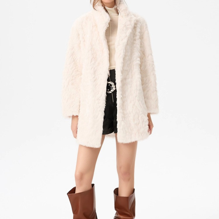 IROOIR女装环保皮草肌理绒感外套