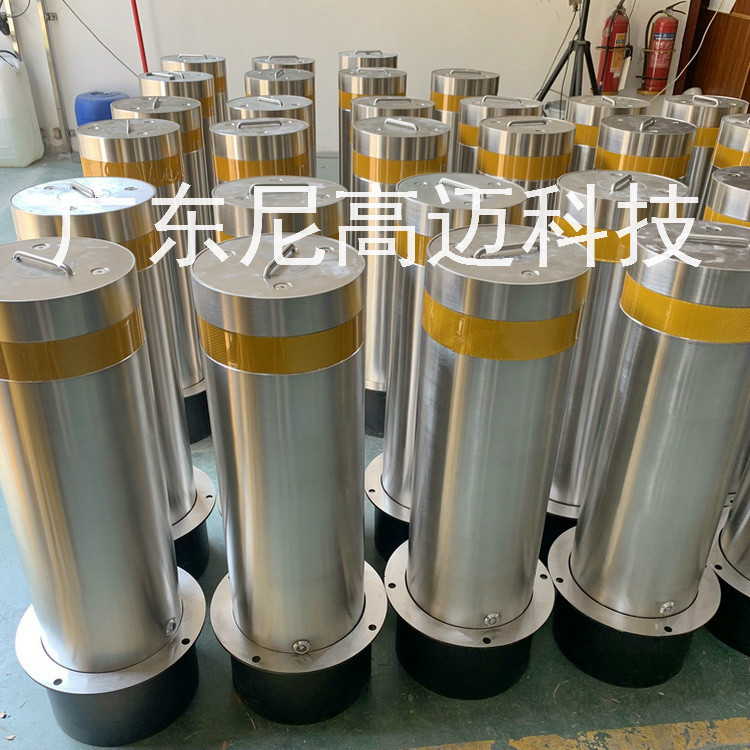 不锈钢可移动可拆卸路桩柱