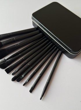 12支化妆刷带铁盒黑色套装化妆工具全套便携式新手初学者可定制