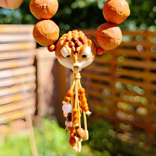 招财三足金蟾鹿角雕刻手串配饰