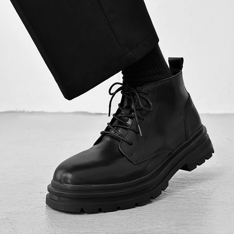 英伦风黑色厚底工装靴