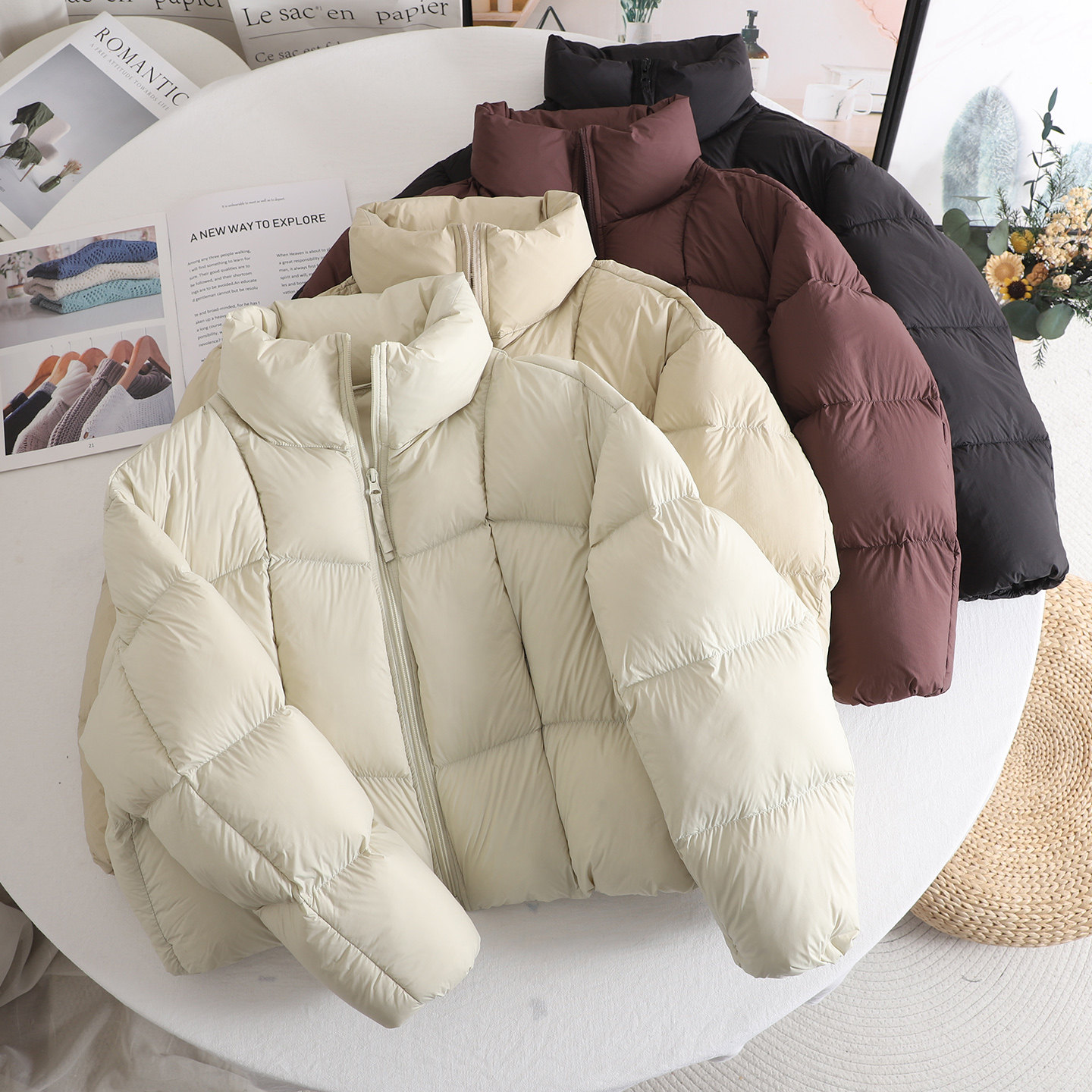 时尚宽松显瘦立领90绒泡芙羽绒服