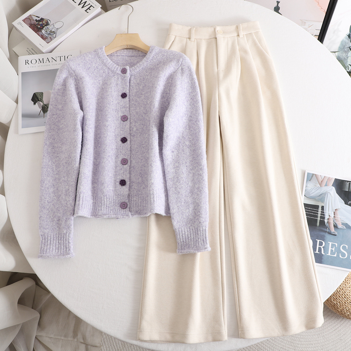 软糯甜美紫色针织衫休闲裤套装