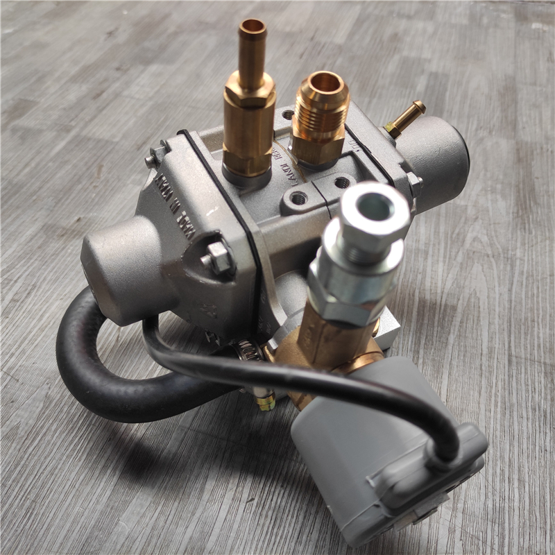 适用公交客车欧曼德龙解放大运天然气发动机CNG高压减压阀减压器