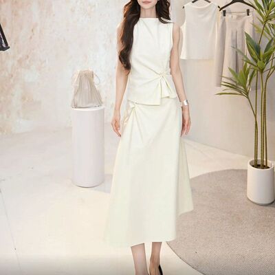 C家修身版型船领抓褶纹理背心黑色半身裙26春夏女套装 1307547001