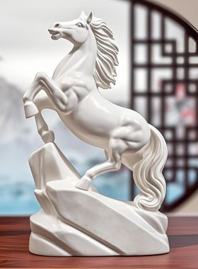 白色实木雕刻马摆件马到成功工艺红木家居装饰开业送礼风水用定制
