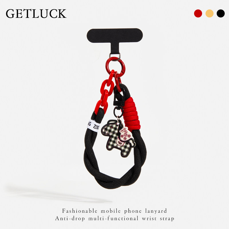 getluck黑白格纹小马手机挂件创意新款潮流时尚高级感挂件带挂绳斜挎腕带可手提毛球铃铛个性防丢编织绳百搭