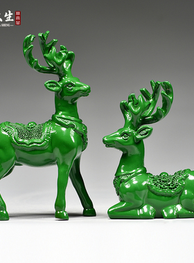 绿色木制梅花鹿饰品为家庭客厅实木雕刻麋鹿对木材装饰木制工艺品