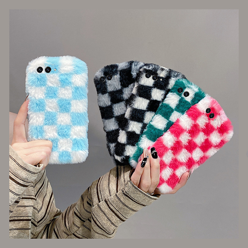 ins风拼色棋盘格适用三星zflip7fe手机壳zfold6保暖zflip5毛绒w23flip秋冬季3折叠屏zfold2硬w22/w21/galaxy