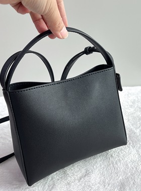 外贸尾货出西班牙MNG质感时尚百搭小水桶手提单肩斜挎包