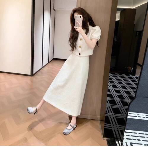 2026新款淡人高知穿搭一整套早春漂亮巨好看的休闲短袖两件套装女