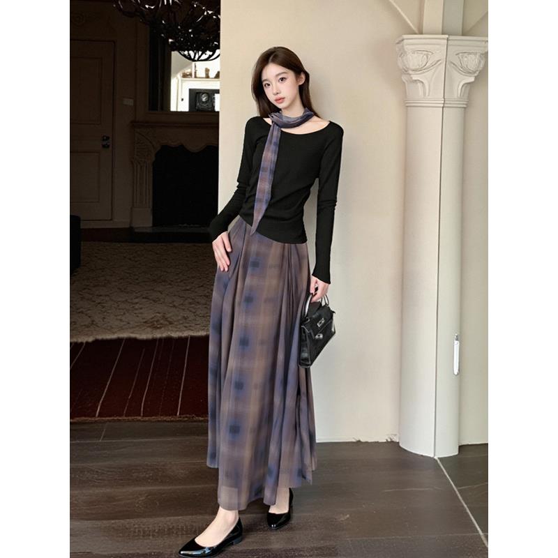 ROUMIKL小众设计感覆古套装裙女秋冬一字肩长袖T恤格纹半身裙慵懒