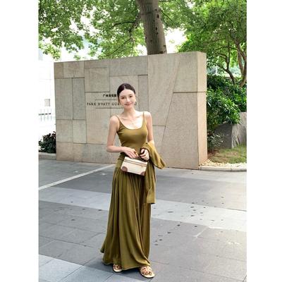 ROUMIKL入秋温柔系ootd一整套装裙女秋季简约松弛慵懒开衫吊带半