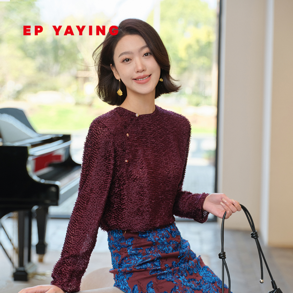 EP雅莹桑蚕丝毛羽国风玉石扣衬衫