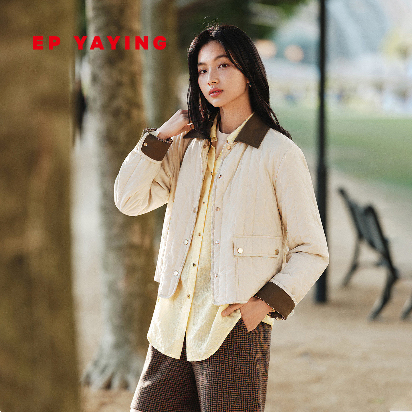 EP雅莹2026春季新款女装 撞色设计简约易打理短款棉夹克外套M105A