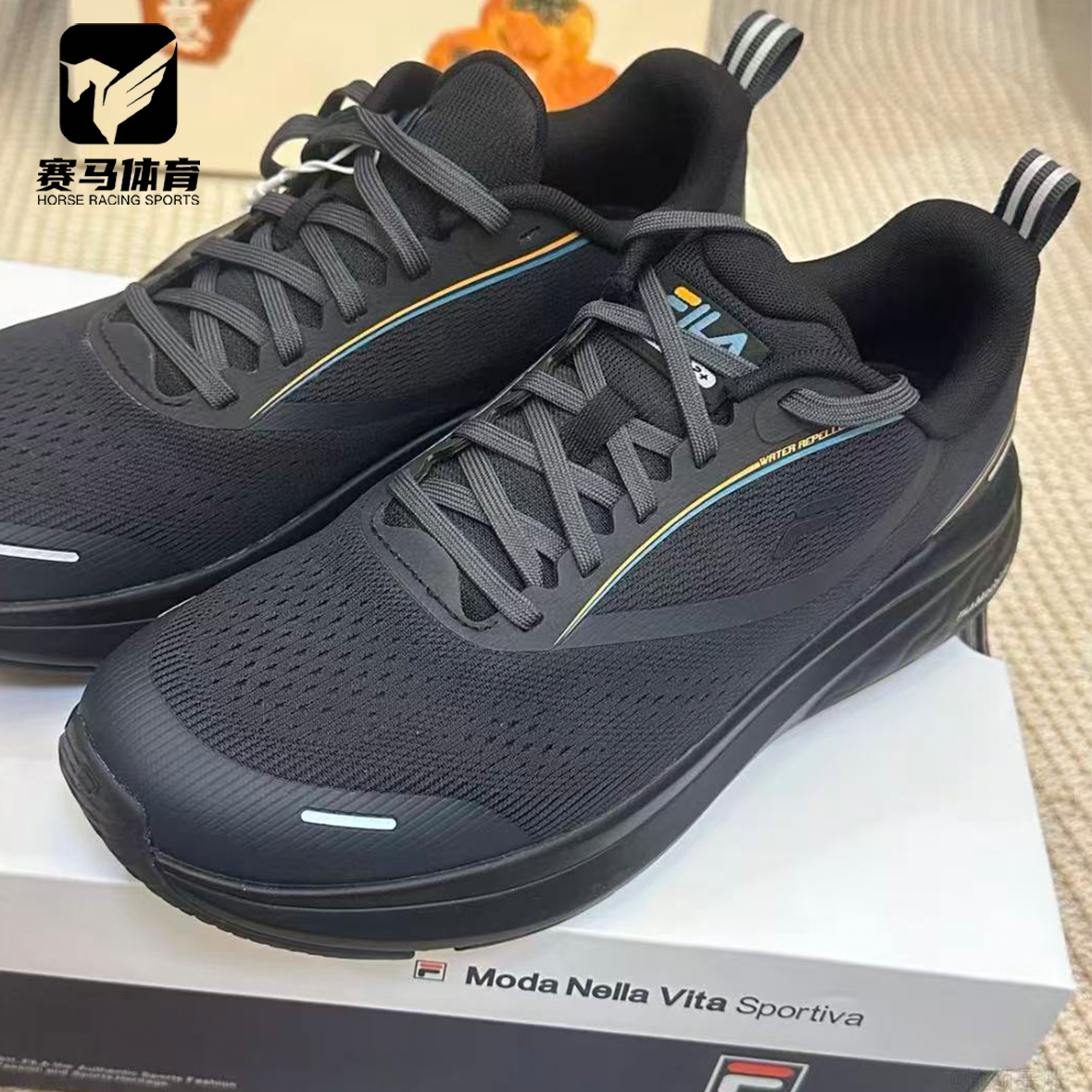 斐乐柔云男黑运动百搭城市跑步鞋