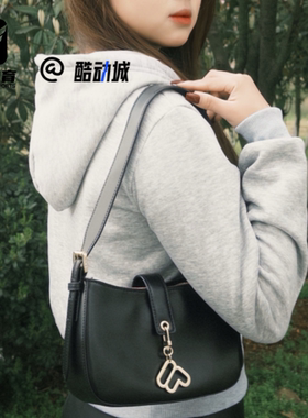 FILA斐乐 正黑色女子百搭通勤腋下包单肩包斜挎包F13W237163F-BK