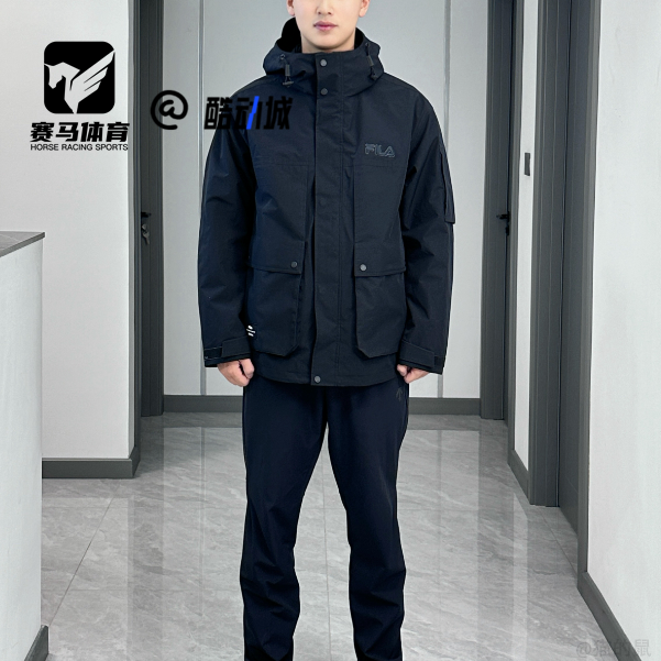 FILA黑色男户外防风连帽冲锋衣