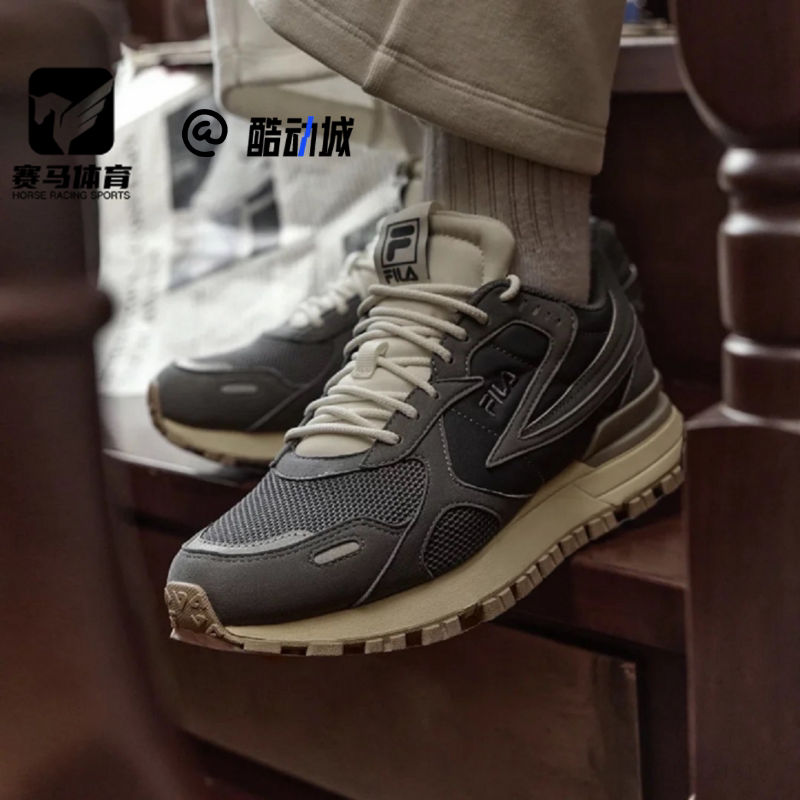 FILA斐乐 漫步者灰色男子减震透气跑步鞋运动休闲鞋F12M031123FQS