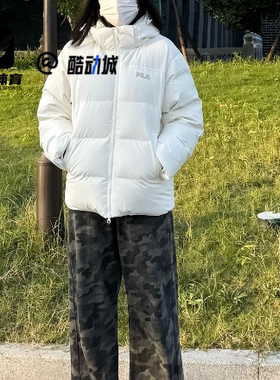 FILA斐乐ORIGINALE RGB多彩白色女子保暖连帽羽绒服F11W549909FIV