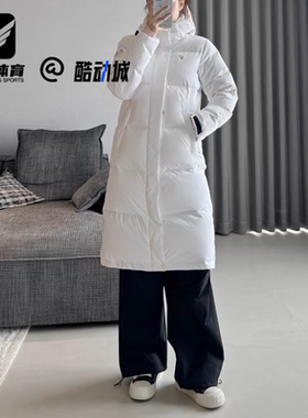 FILA斐乐 玉石白女子印花运动中长款保暖连帽羽绒服A11W141916FWT