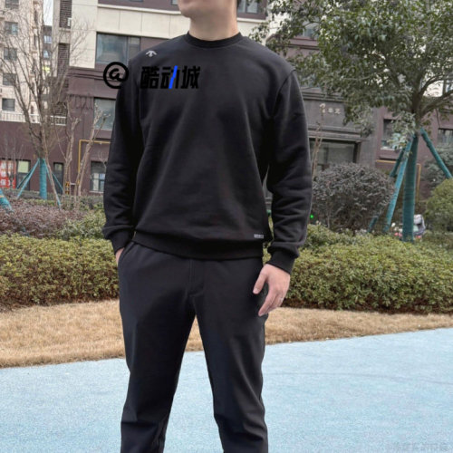 迪桑特SS26黑色舒适简约休闲卫衣