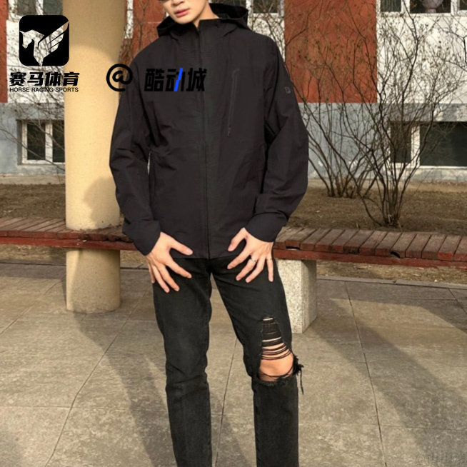 斐乐男子舒适百搭连帽夹克外套