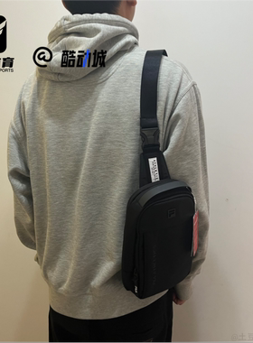 FILA斐乐 黑色男子运动休闲胸包手提单肩斜挎包A13M321101F-BK